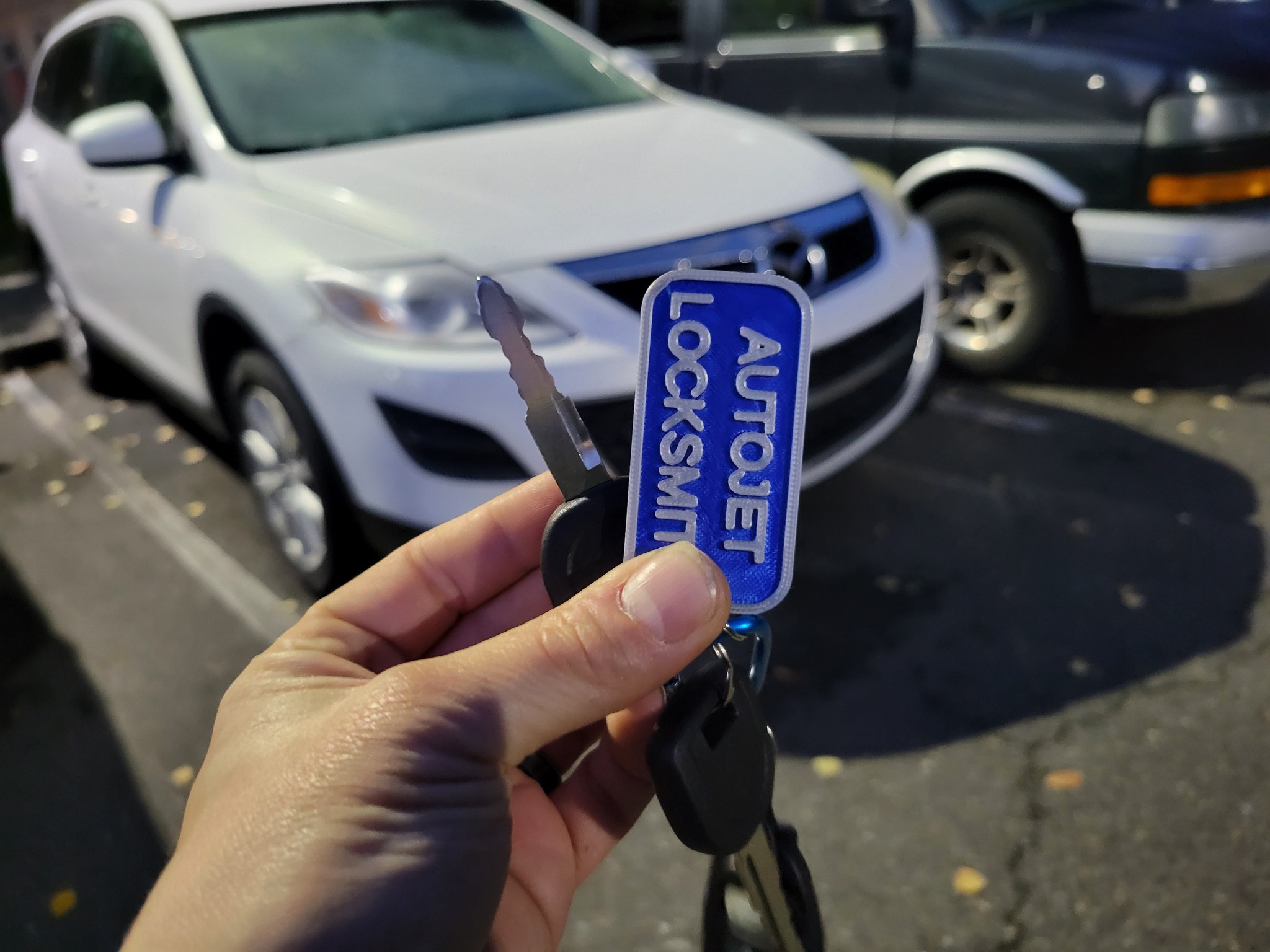 All Keys Lost 2011 Mazda CX-9 - Locksmith Job in Tacoma, WA